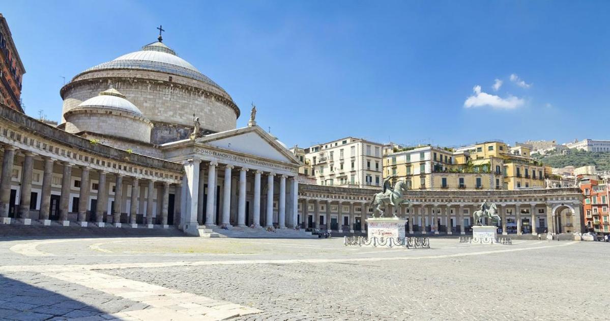 Appartamento Piacevole Chiaia Napoli